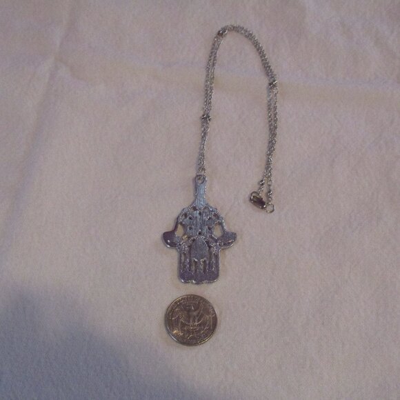 Hamsa Pendant Necklace Colorful and Napier Choker Silver Tone Metal - Picture 11 of 11
